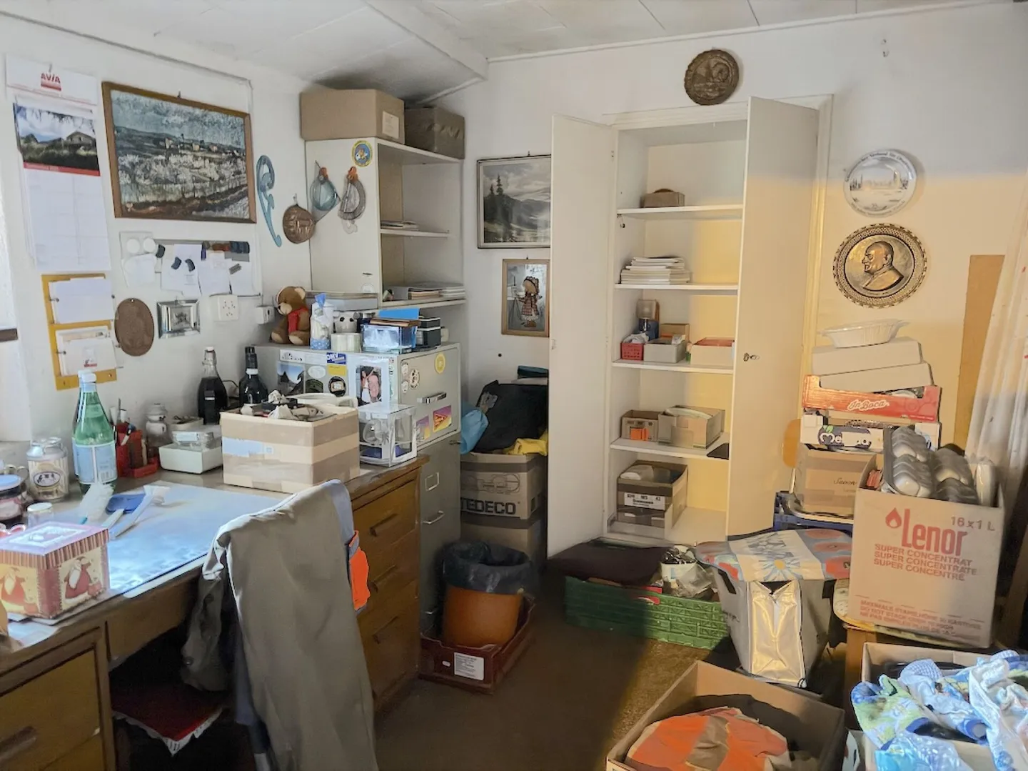 Quiet detached house with lake view and many cellars - Photo 6 of 14