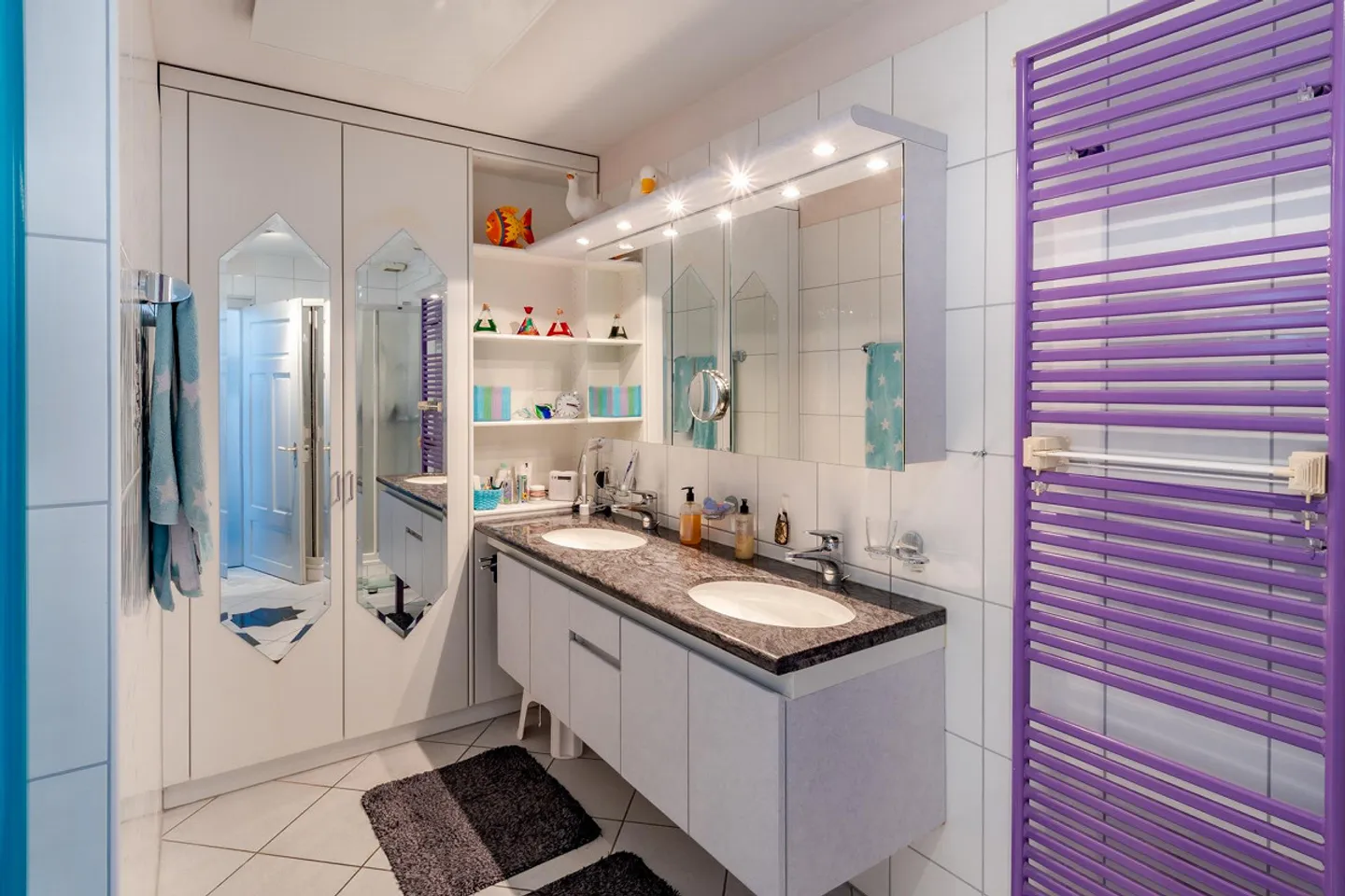 Detached Single-Family House with Sunny Garden Paradise - Photo 18 of 21