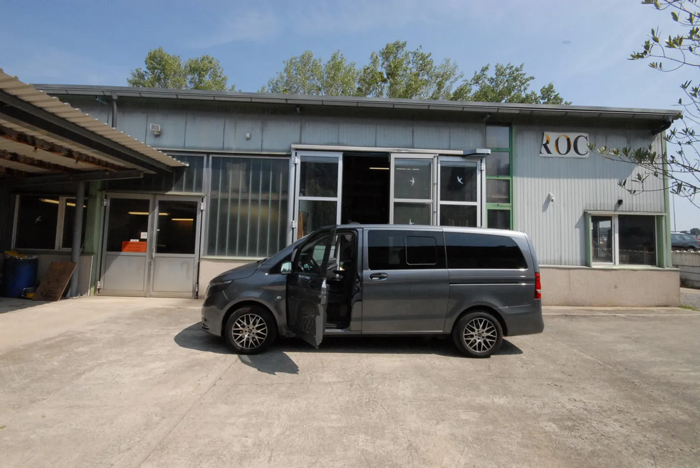 In vendita ad Avenches edificio industriale per artigiani con 896 m2 di terreno - Foto 1 di 16