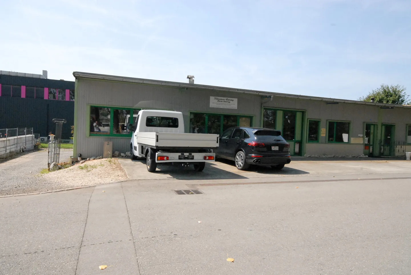 In vendita ad Avenches edificio industriale per artigiani con 896 m2 di terreno - Foto 3 di 16