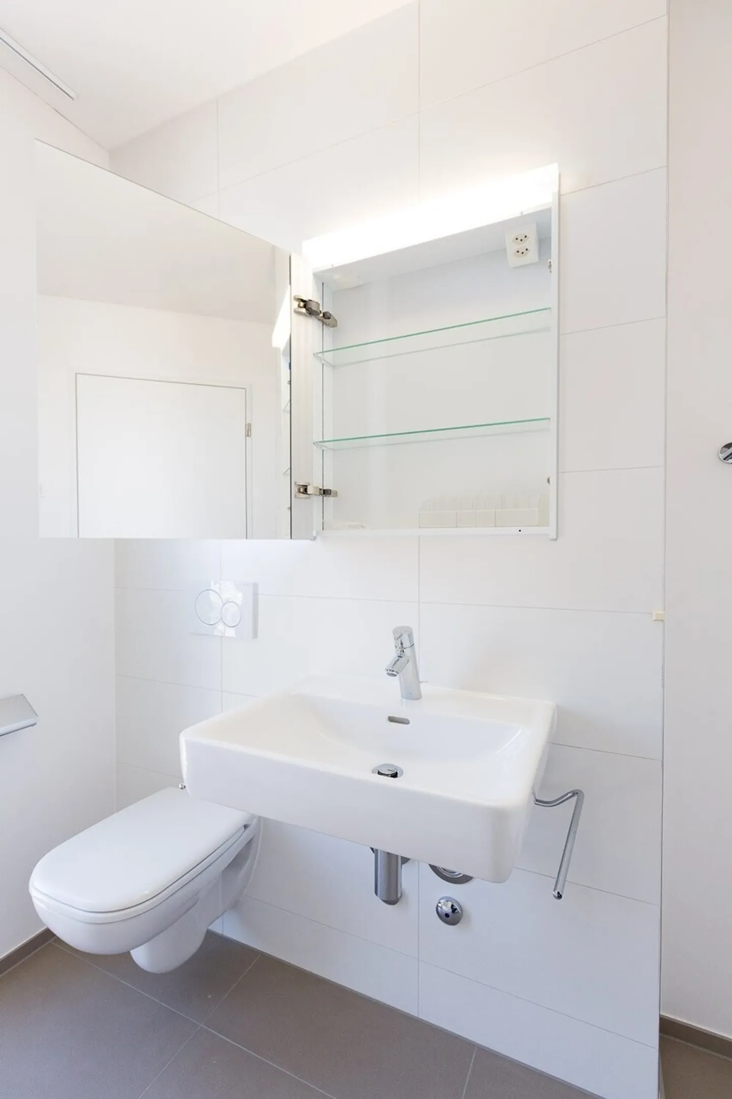 Your new 2.5 room apartment - Photo 6 of 7