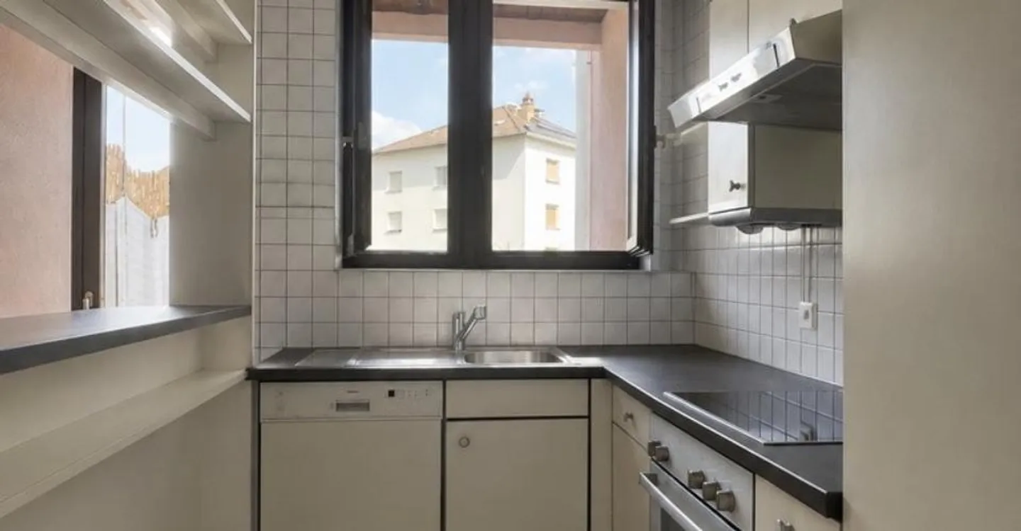 3,5-Zimmer-Wohnung sofort im Zentrum von Moutier zu vermieten! - Foto 6 von 9