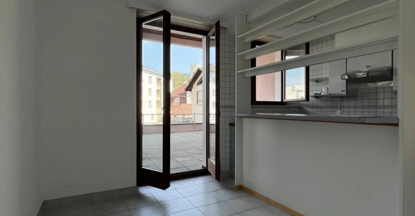 3,5-Zimmer-Wohnung sofort im Zentrum von Moutier zu vermieten! - Foto 7 von 9