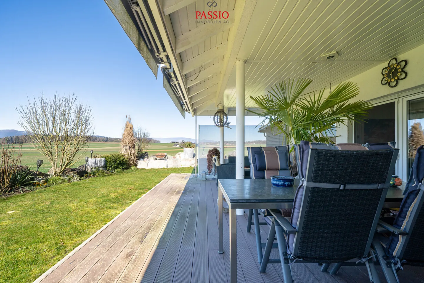 8.5-Room Multi-Family House with 3 Apartments in Unobstructed Location - Photo 2 of 33