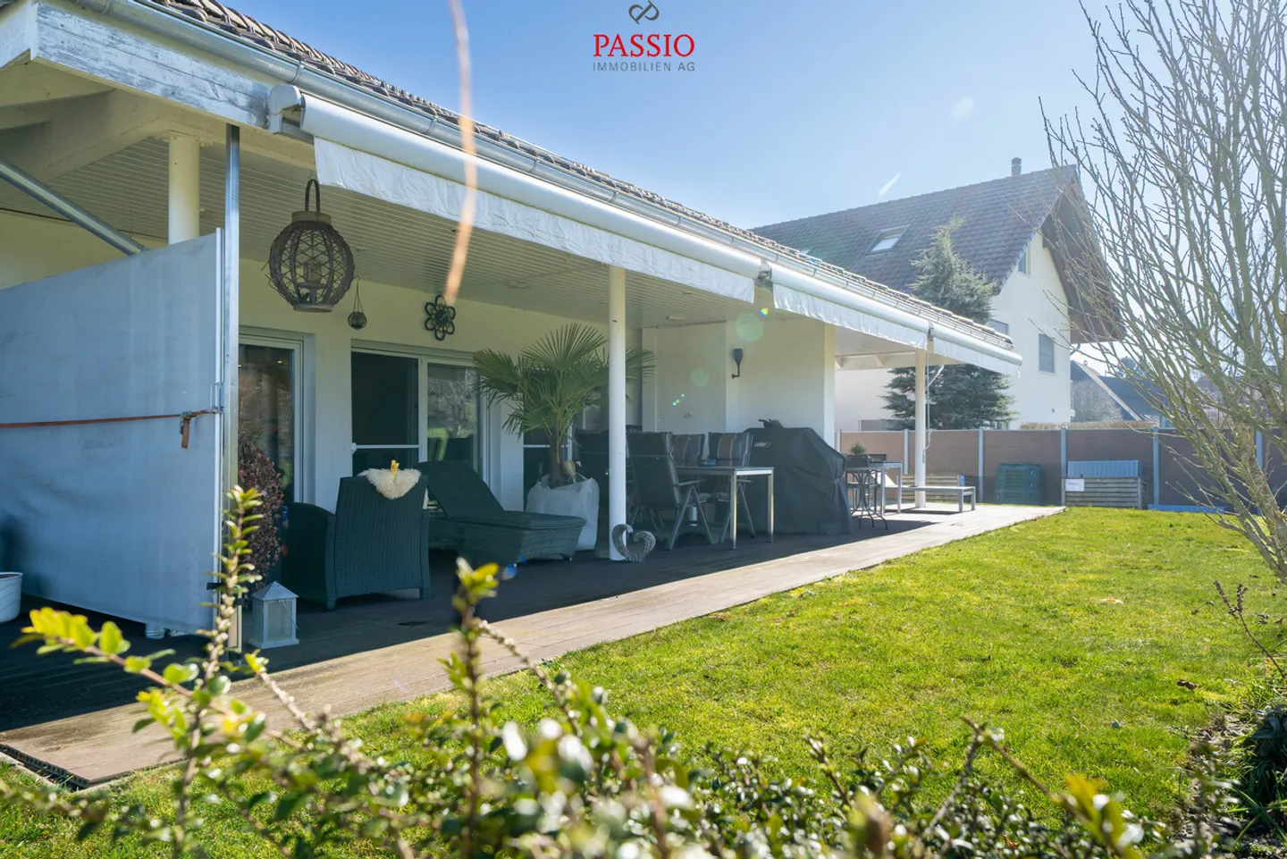 8.5-Room Multi-Family House with 3 Apartments in Unobstructed Location - Photo 3 of 33