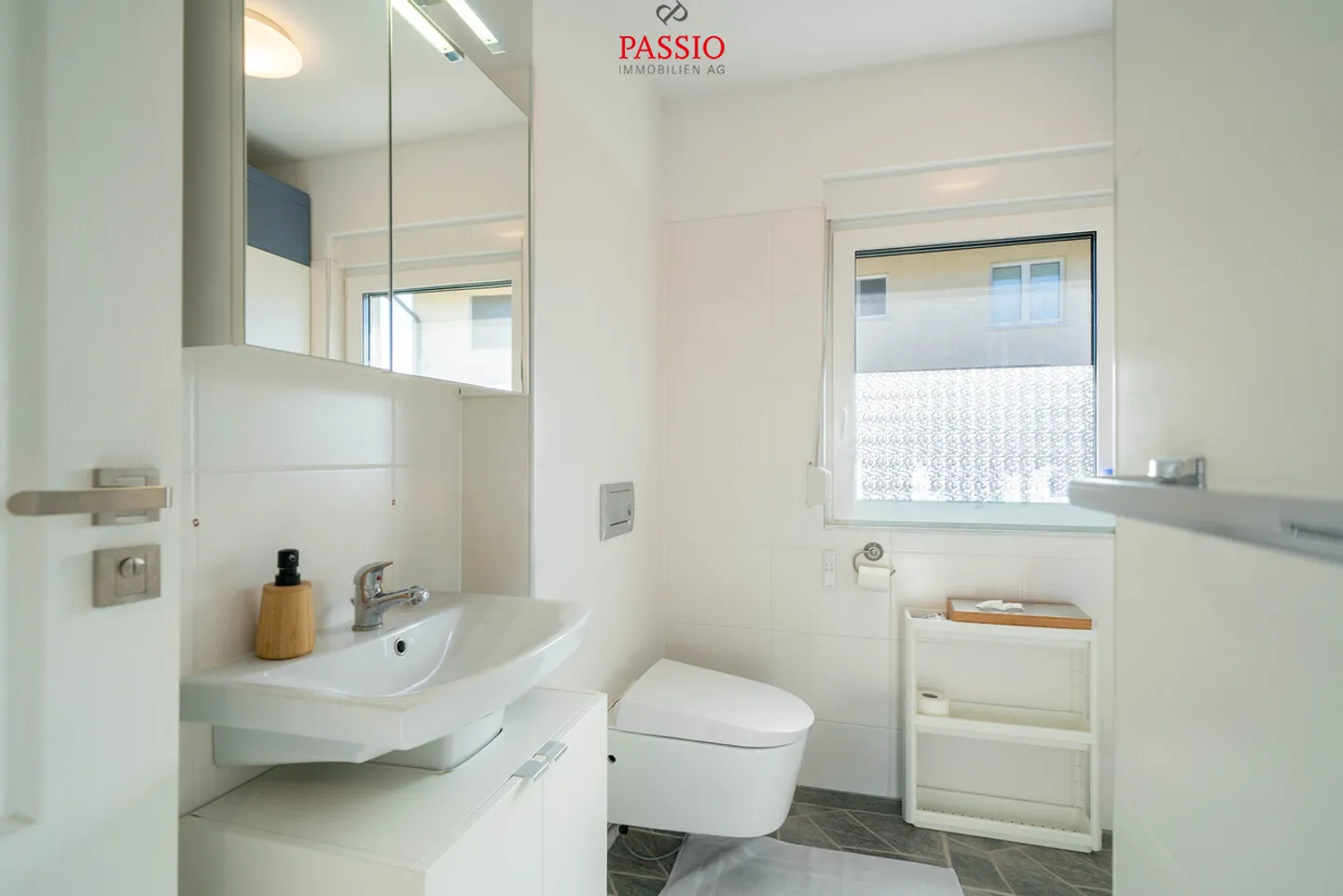 8.5-Room Multi-Family House with 3 Apartments in Unobstructed Location - Photo 21 of 33