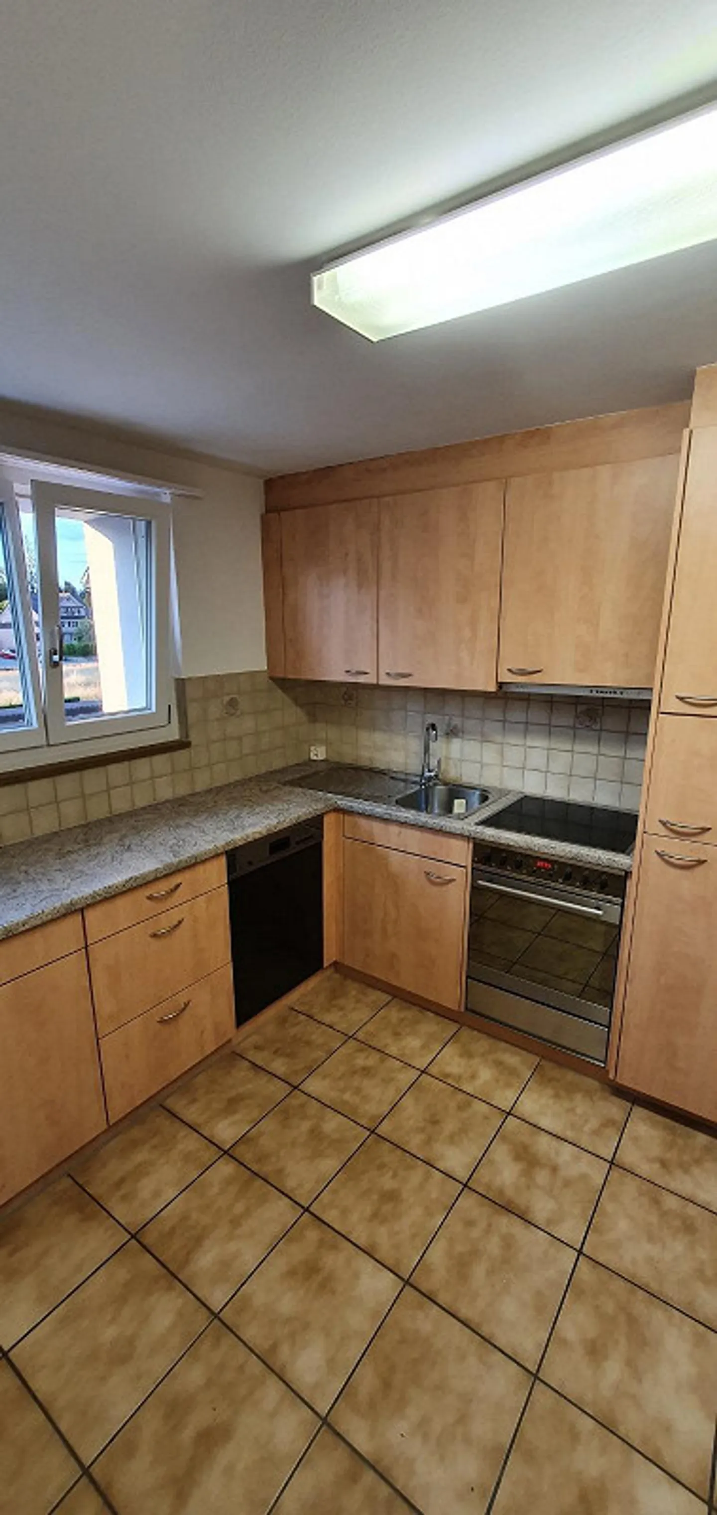 Appartamento con grande balcone - Foto 3 di 14