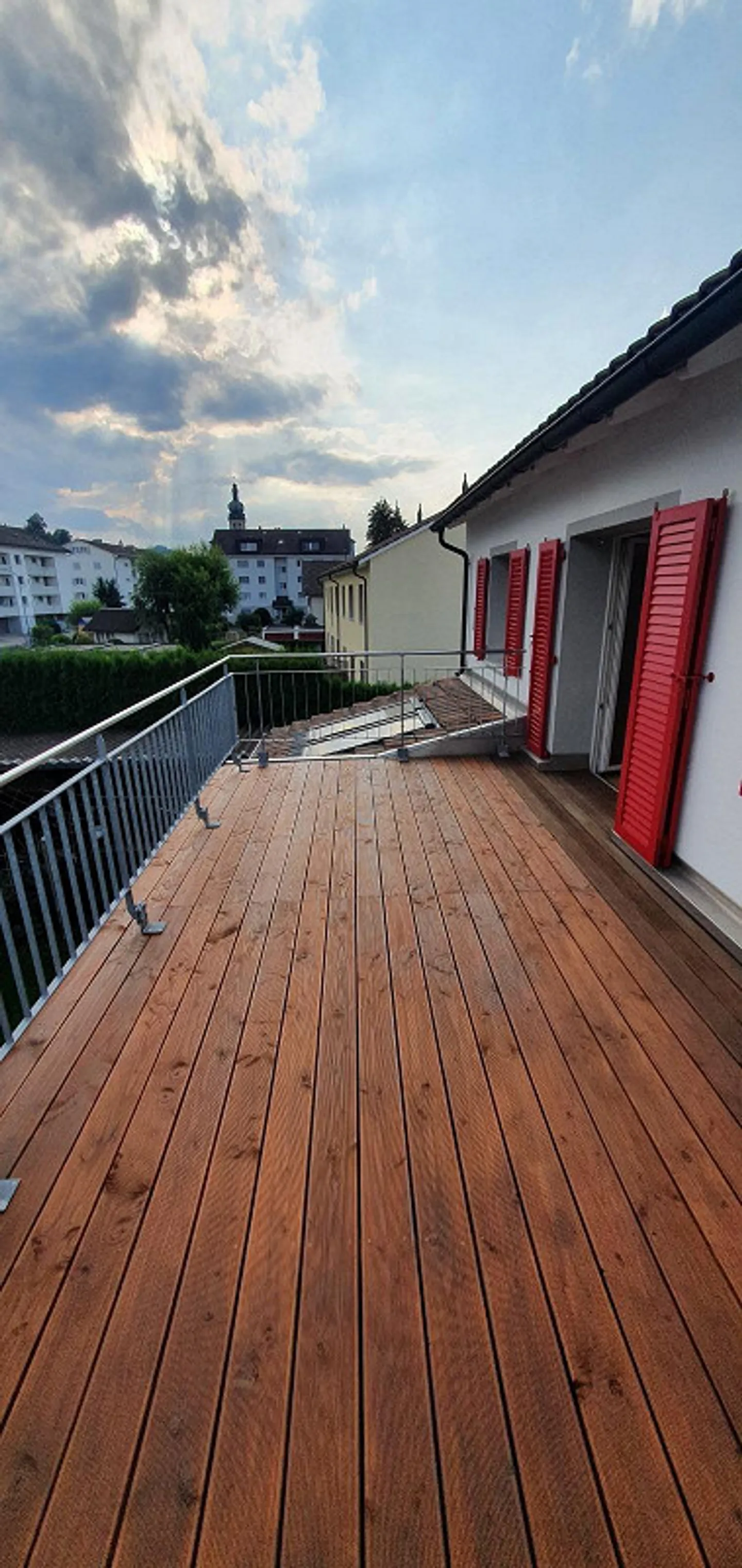 Appartamento con grande balcone - Foto 9 di 14