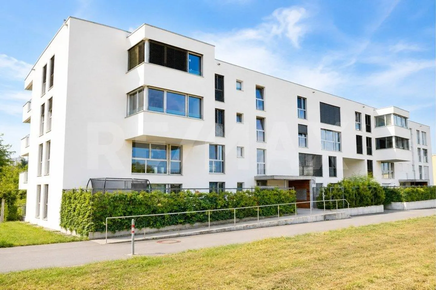 Generous, modern and rented - 5.5-room condominium as ... - Photo 10 of 13