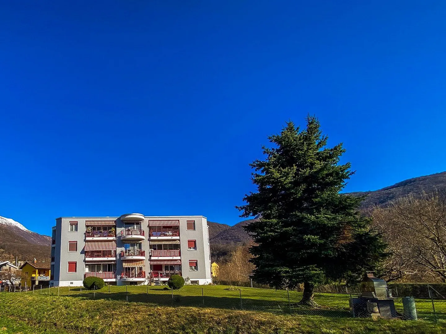 2.5 locali - Ultimo piano - Foto 9 di 12