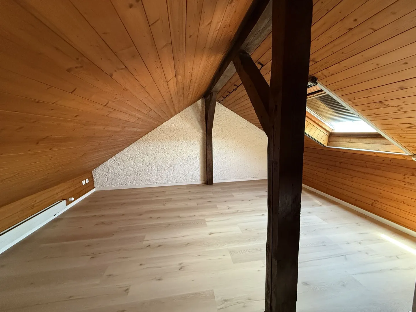 Appartamento duplex 3,5 locali con bel balcone - Foto 8 di 9