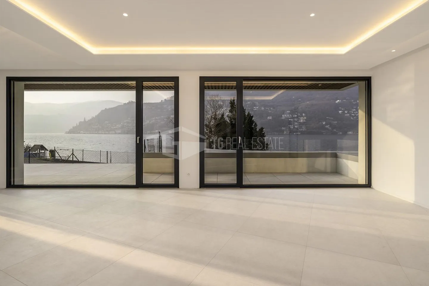 Villa moderne avec vue sur le lac - Photo 4 sur 13