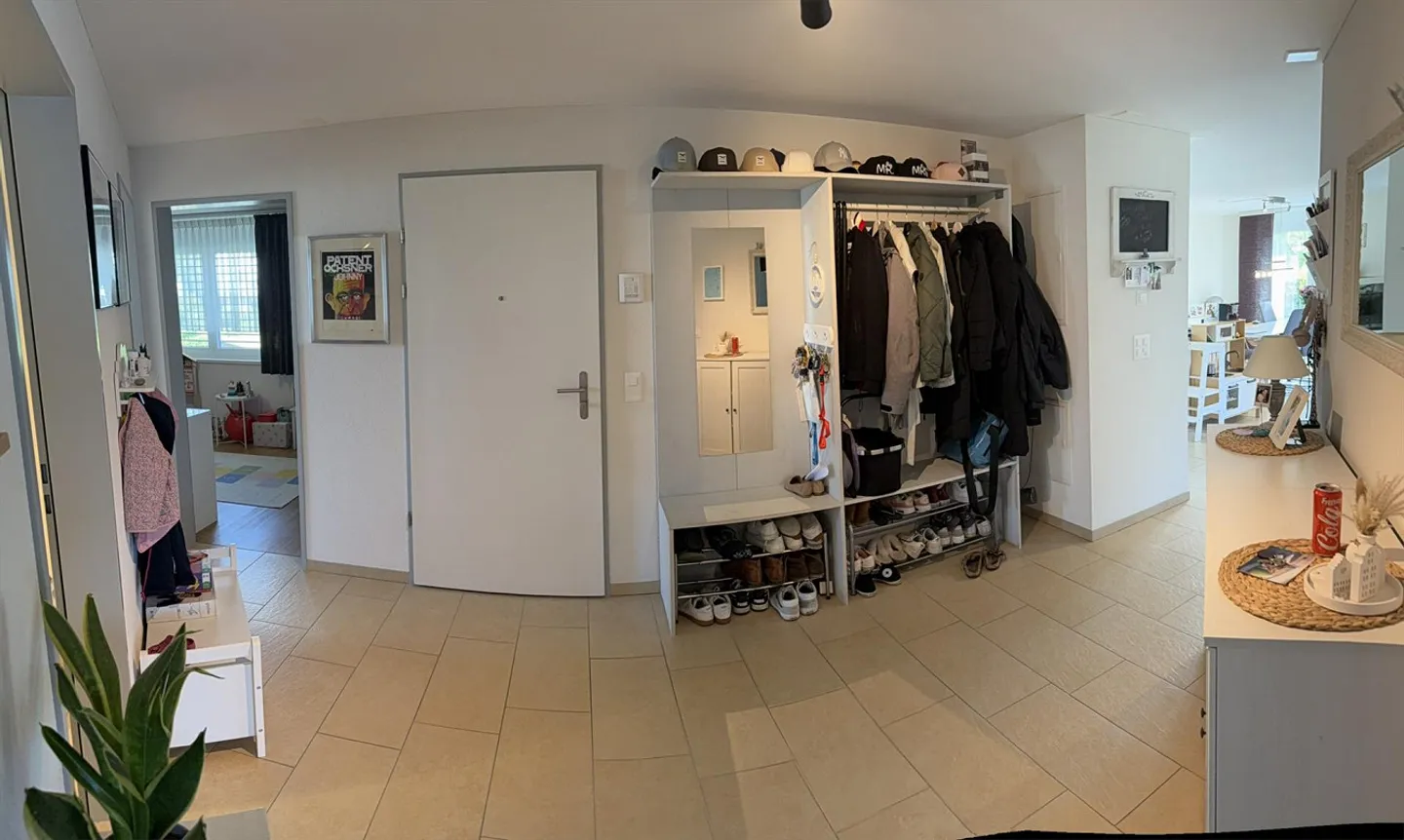 Appartement moderne de 4,5 pièces avec immense terrasse en attique et salle de loisirs - Photo 5 sur 23