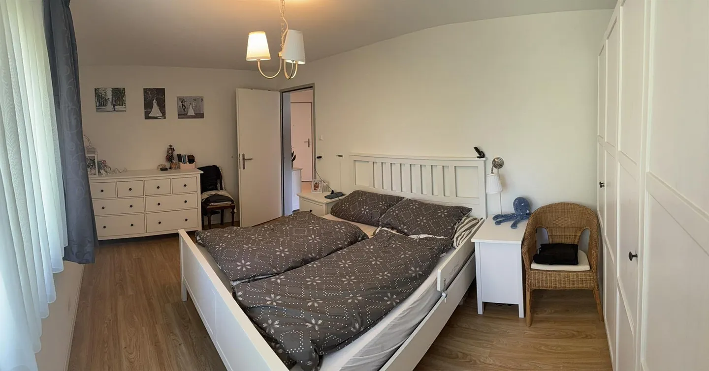 Appartement moderne de 4,5 pièces avec immense terrasse en attique et salle de loisirs - Photo 9 sur 23