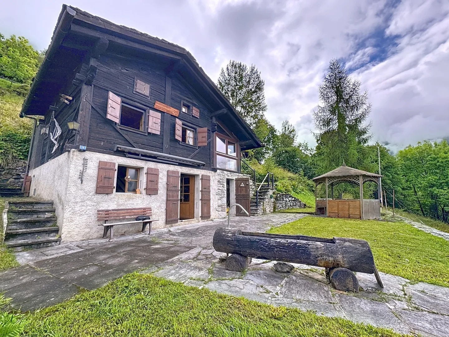 Chalet 4.5 Zimmer - Foto 1 von 17