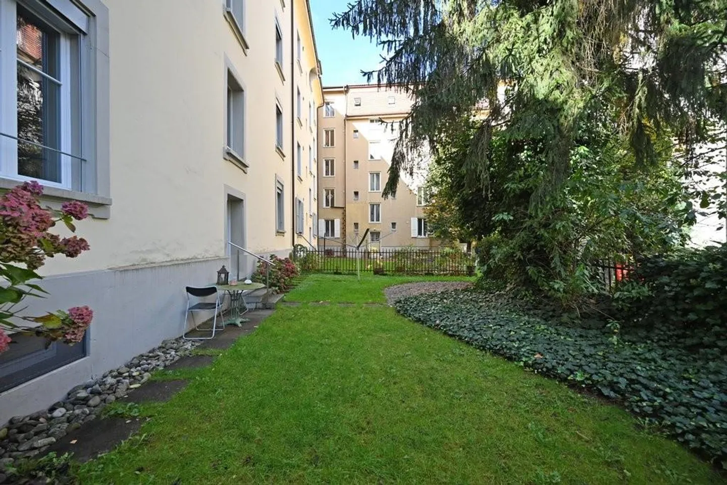 Appartamento mansardato ristrutturato con charme nel popolare Länggasse - Foto 9 di 9