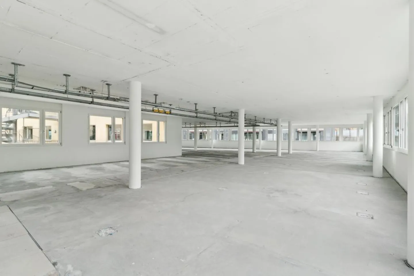 Geräumige Bürofläche in Seebach - Foto 3 von 5