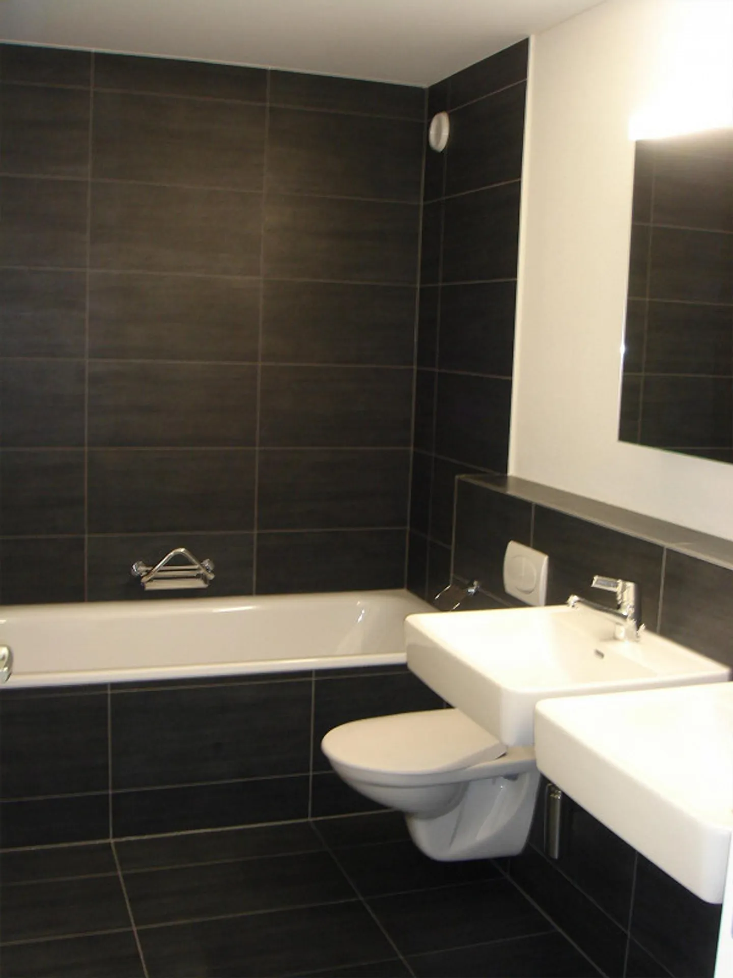 Appartamento 3.5 stanze con grande giardino d'inverno - Foto 3 di 8