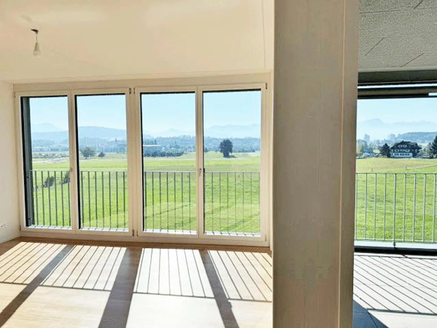 Living with a magnificent view ... new - modern - spacious - Photo 6 of 14