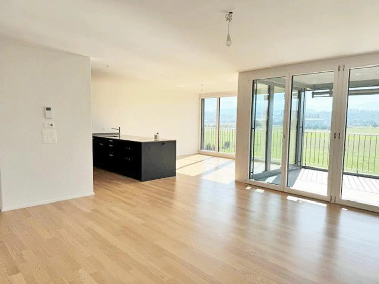 Living with a magnificent view ... new - modern - spacious - Photo 2 of 14