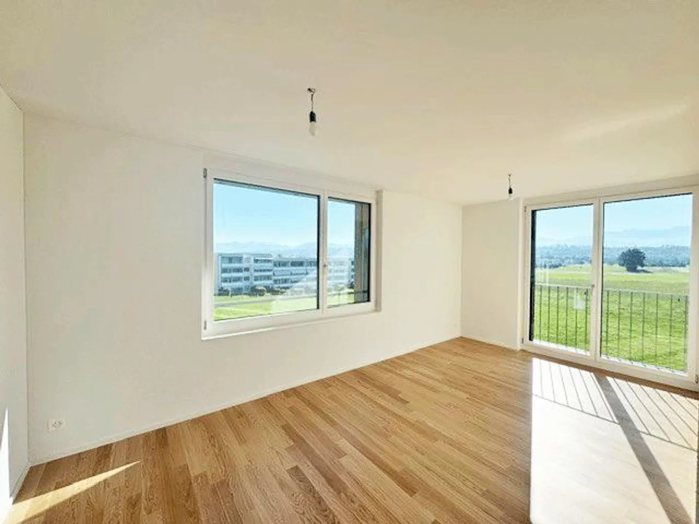 Living with a magnificent view ... new - modern - spacious - Photo 8 of 14