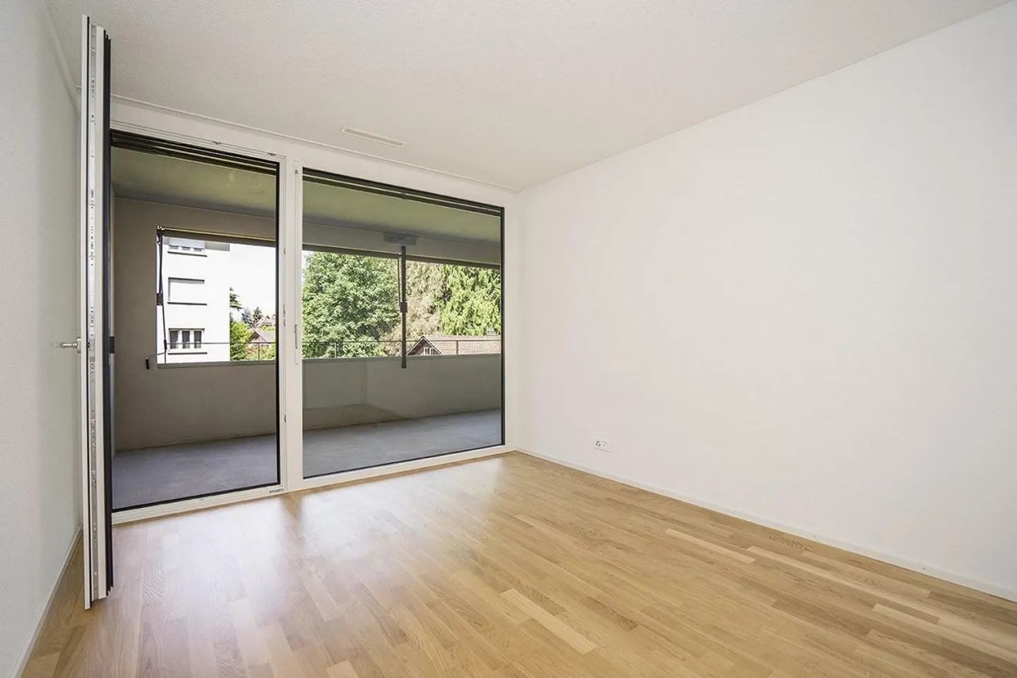 Living with holiday atmosphere - Photo 5 of 8