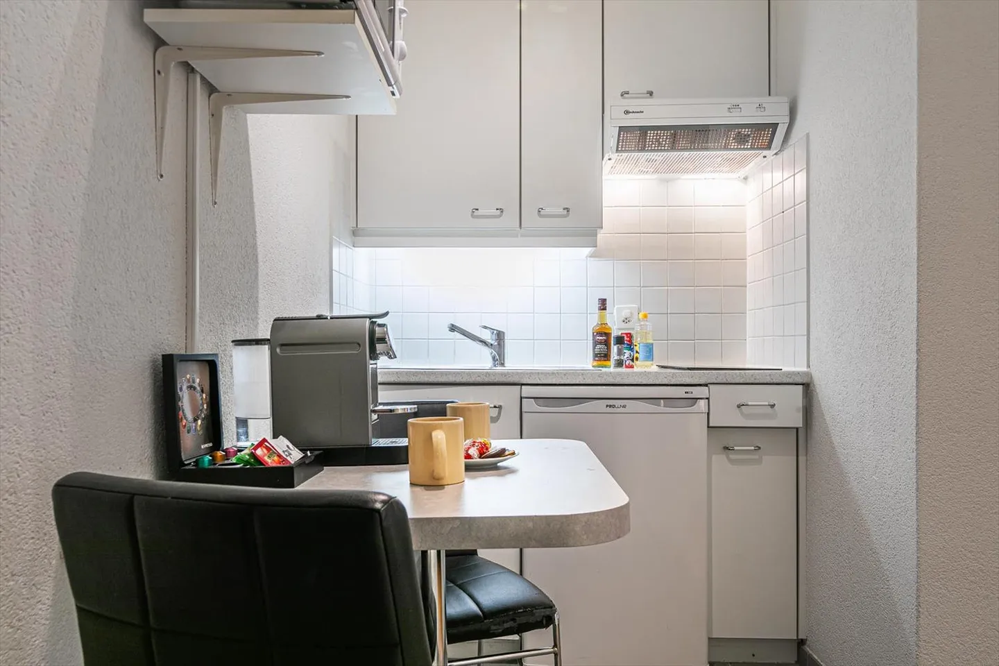 Studio moderne meublé près de la gare de Lausanne – Rue du Simplon 10! - Photo 7 sur 10