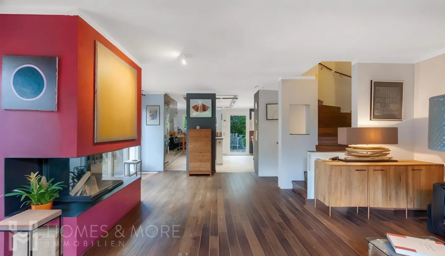 YOUR NEW HOME - MODERN, FAMILY-FRIENDLY AND QUIETLY LOCATED - Photo 2 of 14