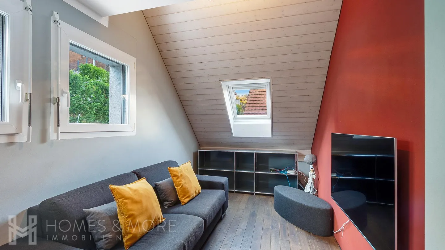 YOUR NEW HOME - MODERN, FAMILY-FRIENDLY AND QUIETLY LOCATED - Photo 11 of 14