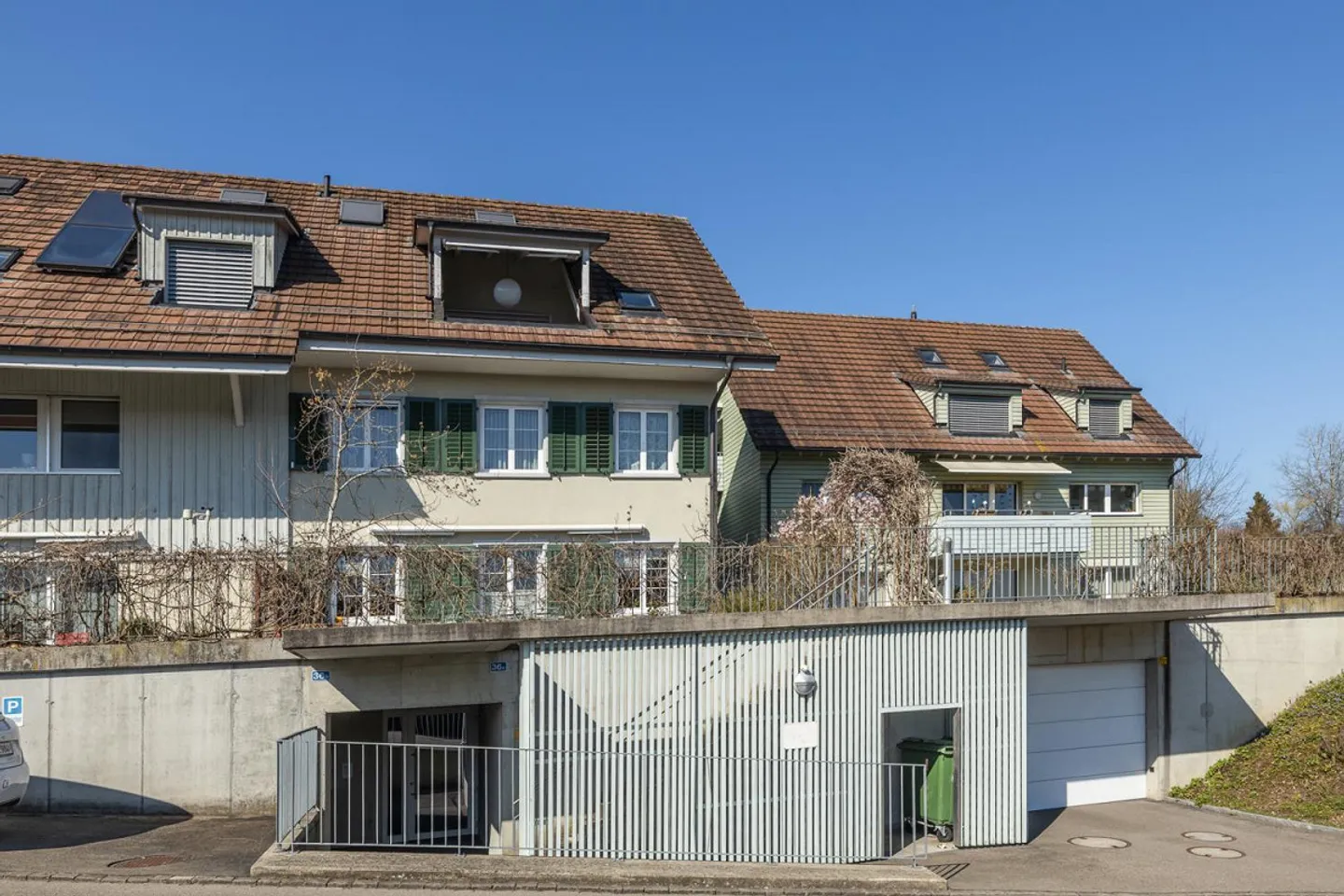 Living like in a single-family home - Photo 6 of 7