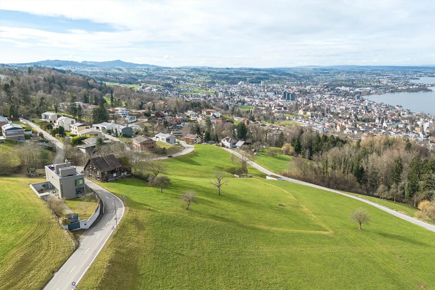 Attractive building land with unobstructed lake view in Rorschacherberg - Photo 2 of 2