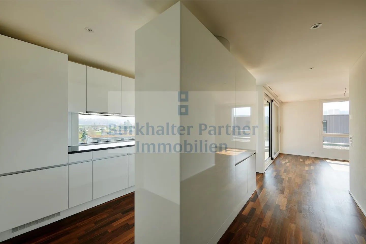 Geräumige Attikawohnung zu Vermieten - Foto 3 von 6