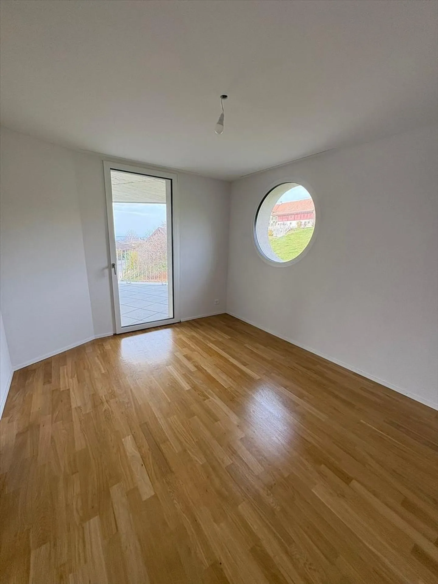 Unique property 4.5 rooms new in Attika-128m2 weighted - Photo 5 of 6