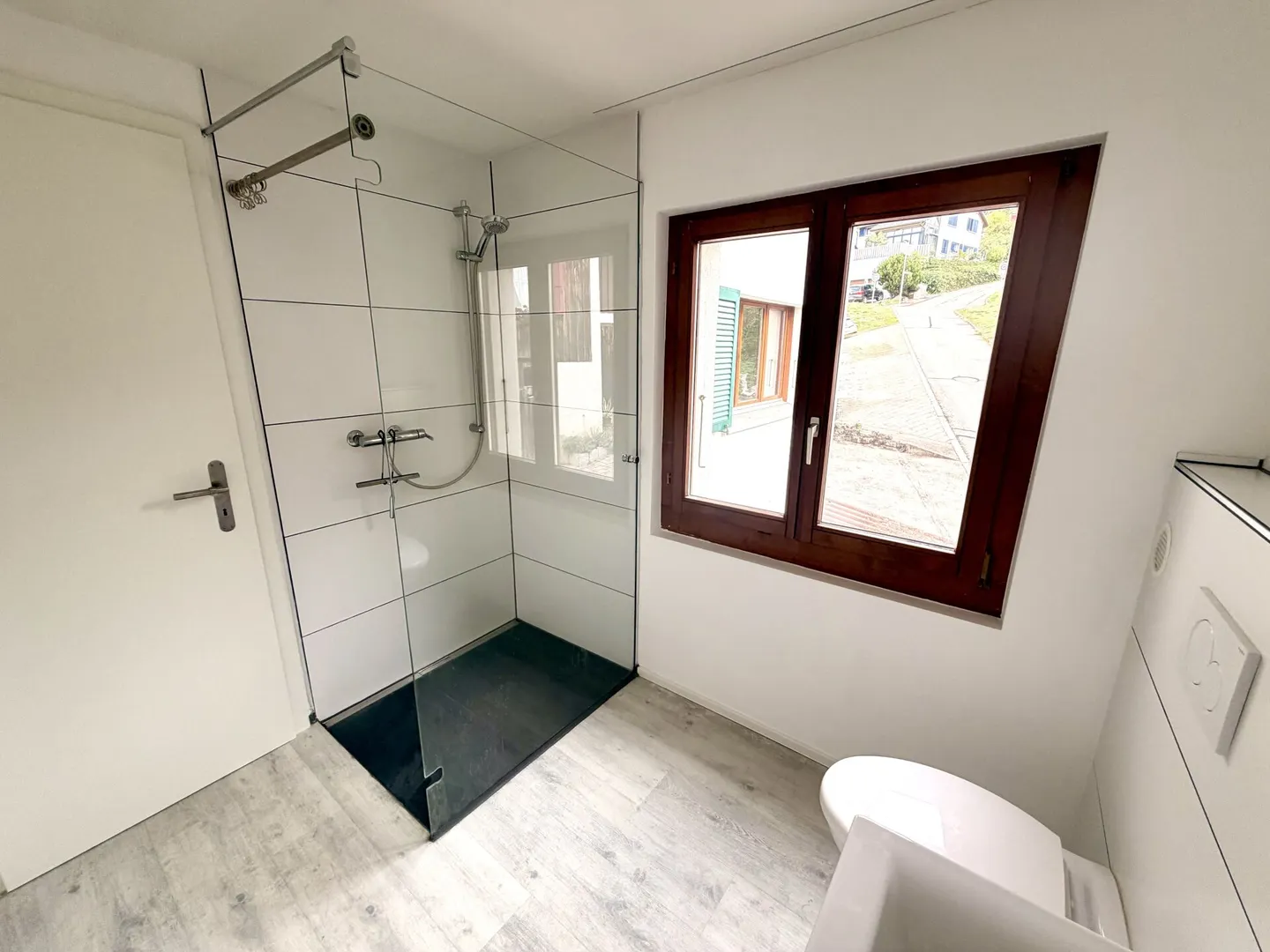 Casa unifamiliare ristrutturata con stile e comfort moderno! - Foto 7 di 13