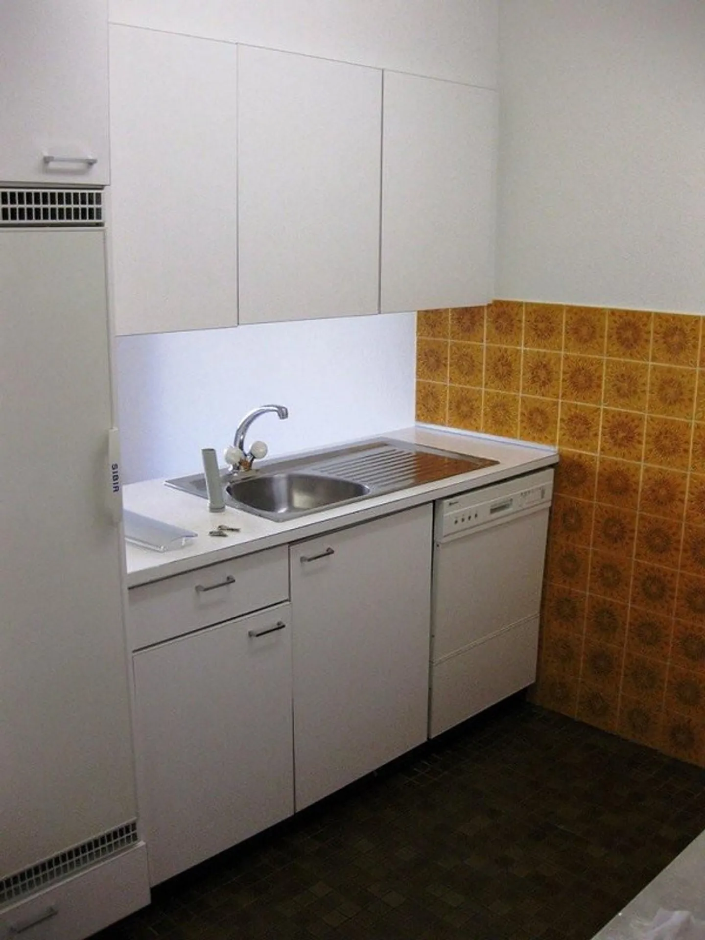 vicino a Meierhofplatz in un tranquillo quartiere residenziale - limitato fino al 30.09.2026 - Foto 3 di 8