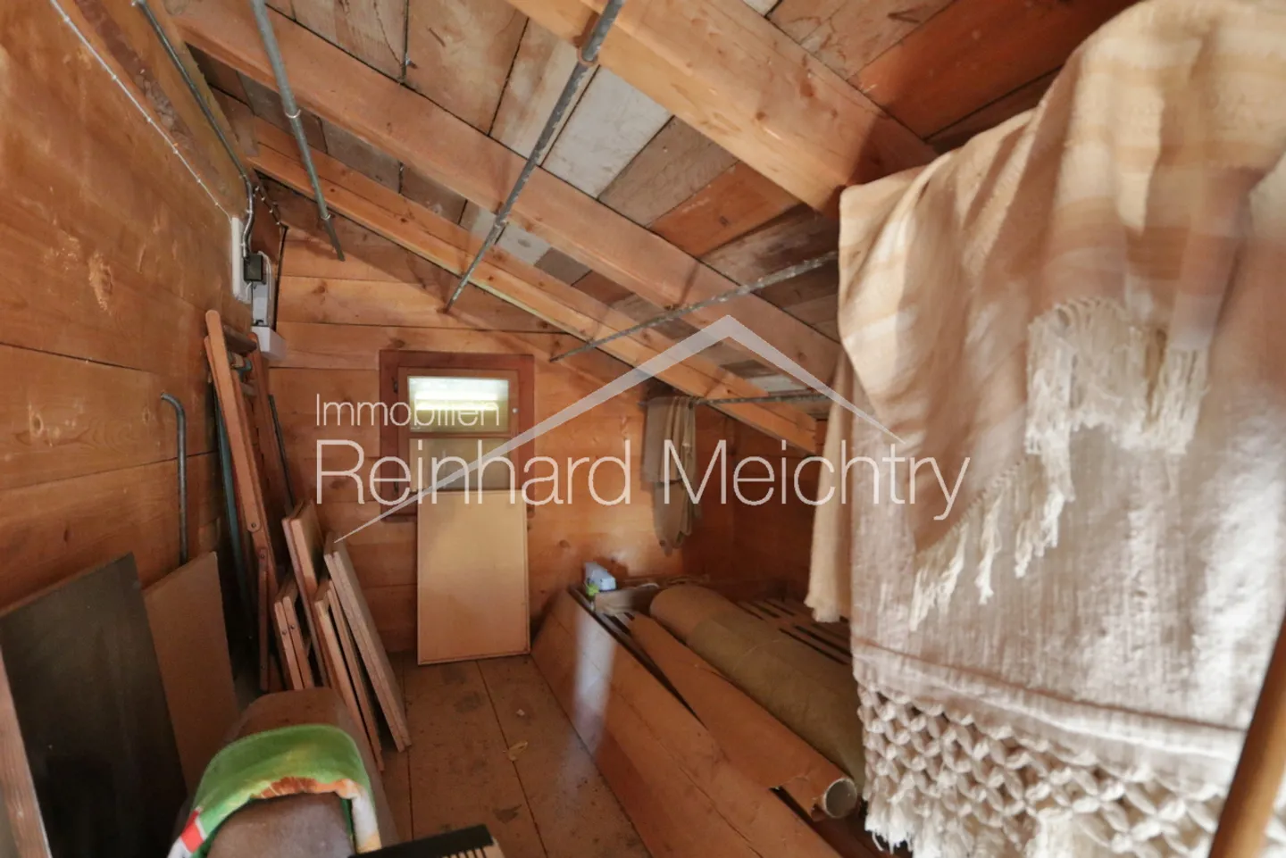 Maison résidentielle spacieuse avec beaucoup d'espace extérieur et une vue imprenable - Photo 36 sur 52