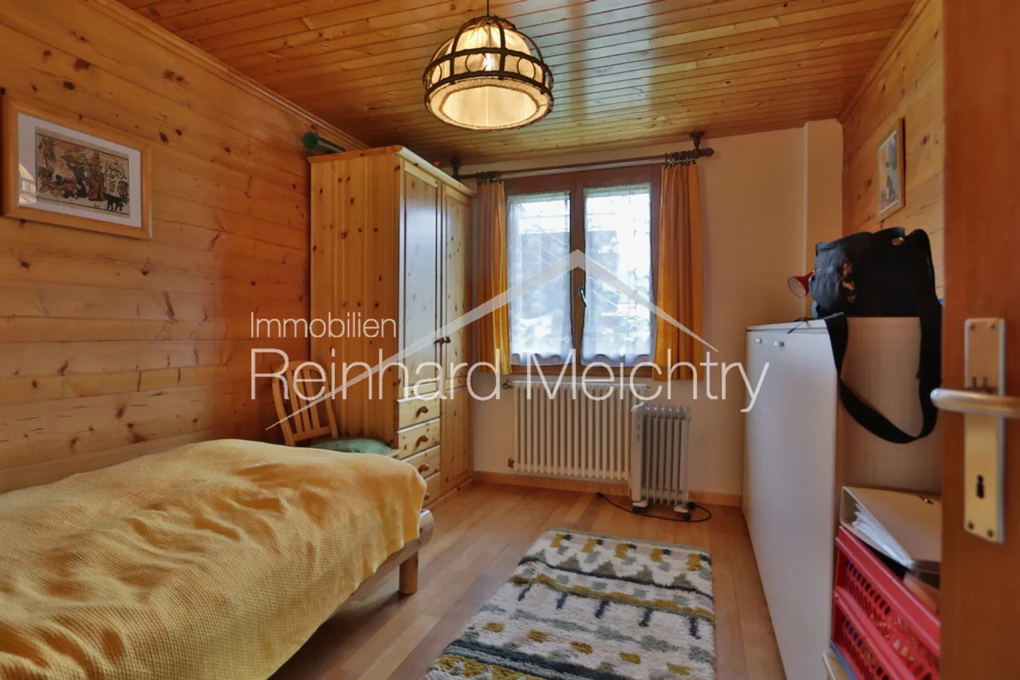 Maison résidentielle spacieuse avec beaucoup d'espace extérieur et une vue imprenable - Photo 18 sur 52