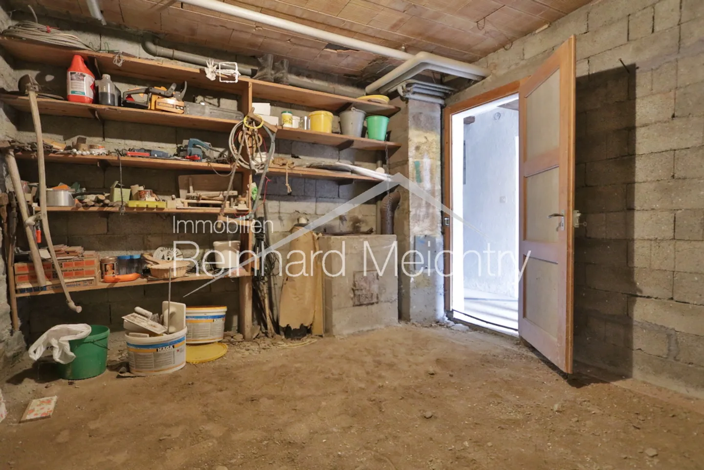 Maison résidentielle spacieuse avec beaucoup d'espace extérieur et une vue imprenable - Photo 38 sur 52