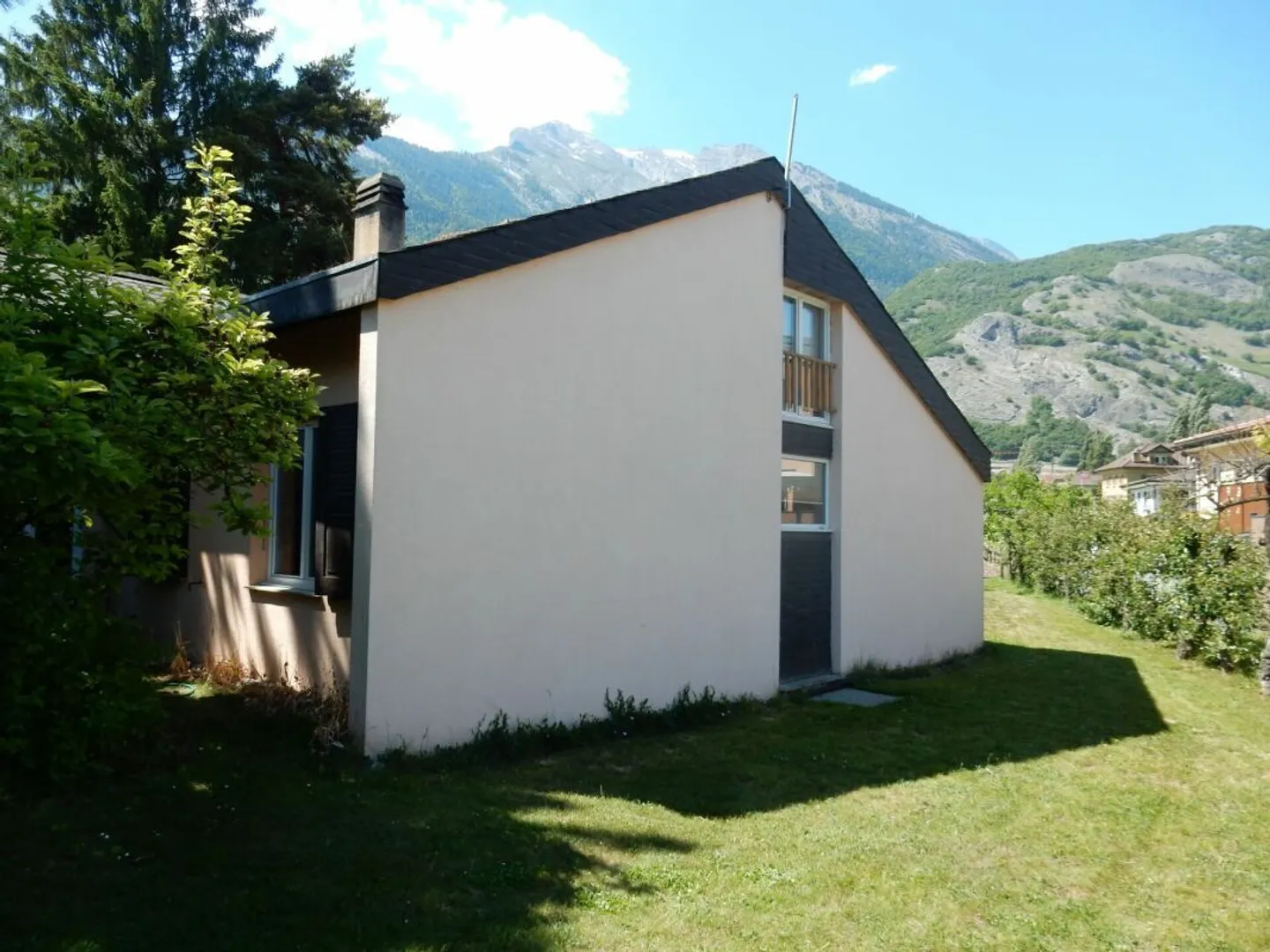 Architektenvilla in Ardon - Foto 1 von 12
