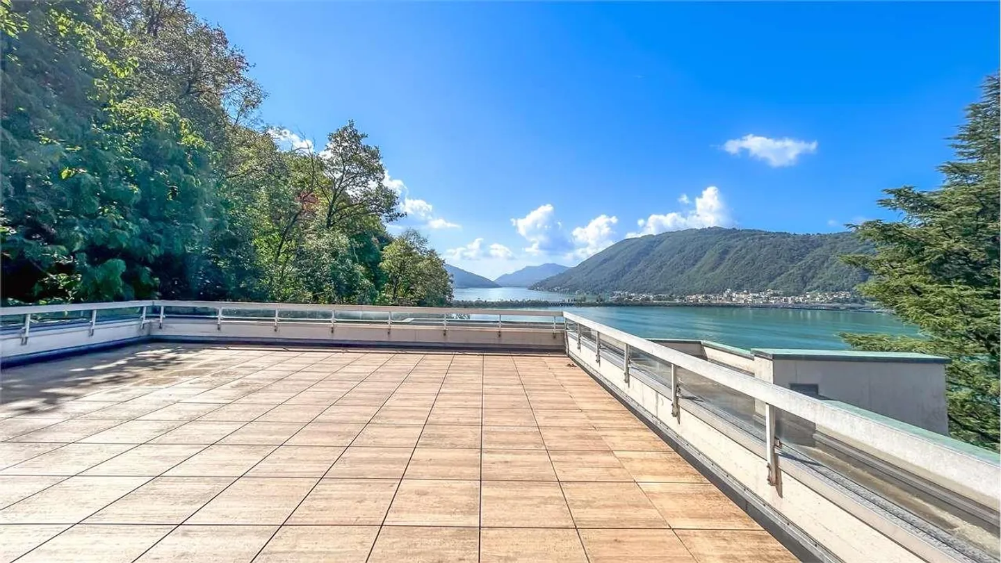 Charmant appartement de 2,5 pièces avec vue sur le lac - Photo 10 sur 10