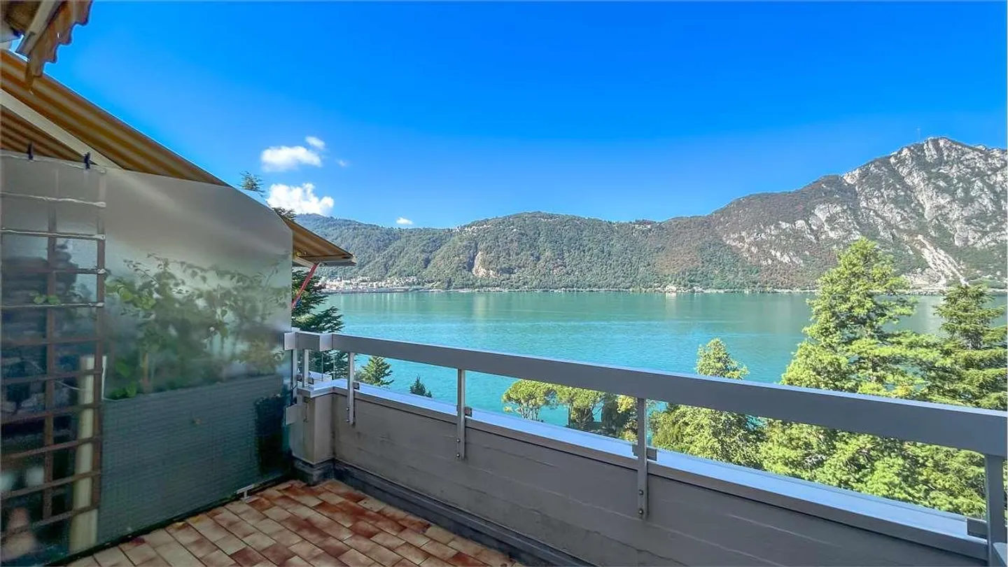 Charmant appartement de 2,5 pièces avec vue sur le lac - Photo 5 sur 10
