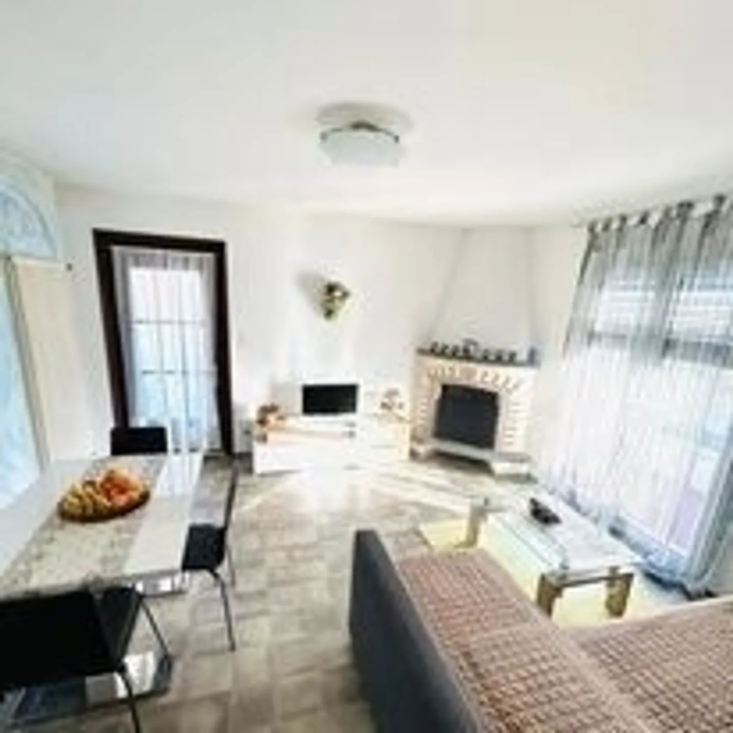 Spaziosa casa multifamiliare - Foto 7 di 13