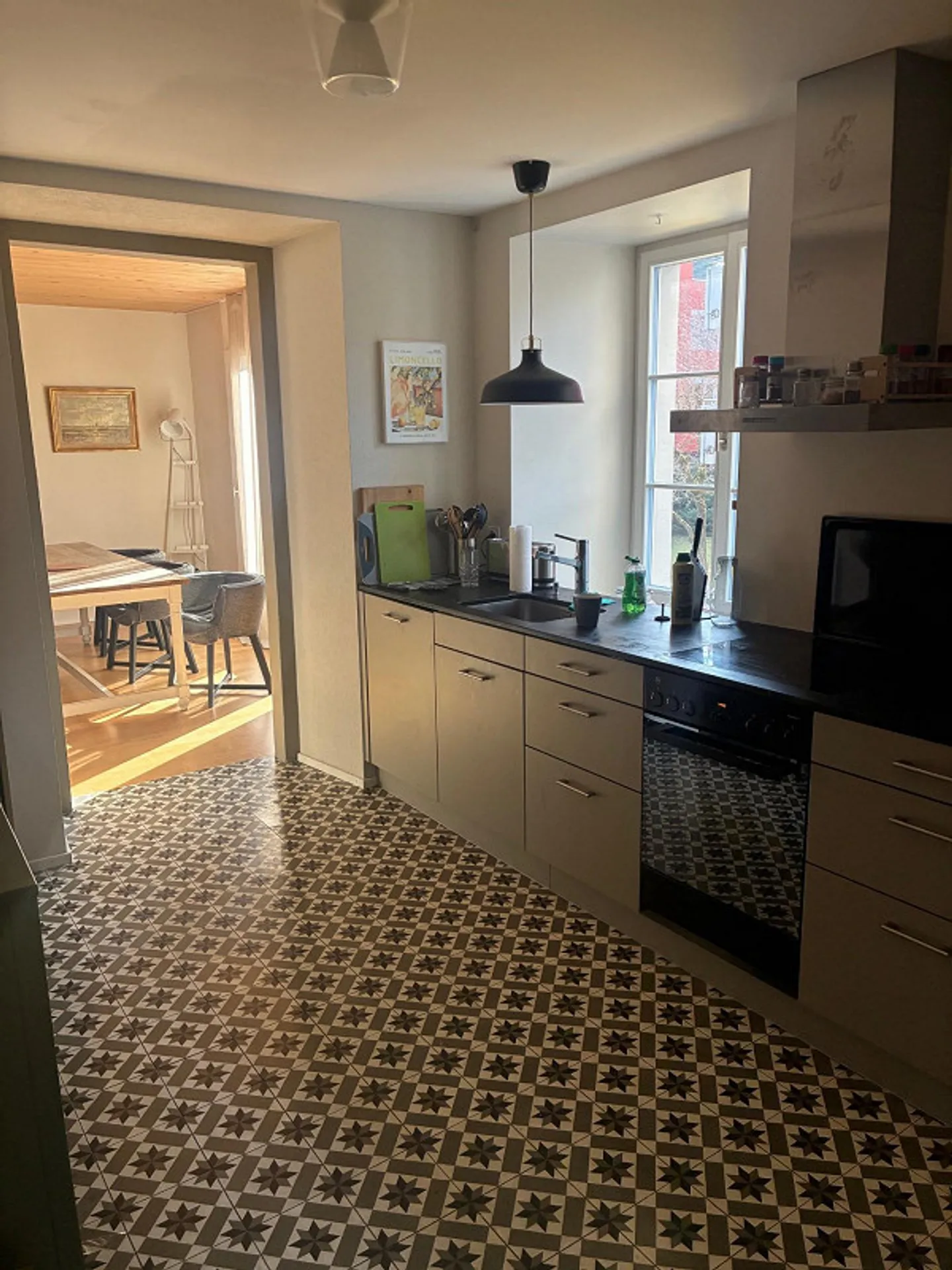 Beautiful 4.5-room old apartment in Rüschlikon – Sublease from 01.08.26 - Photo 2 of 8