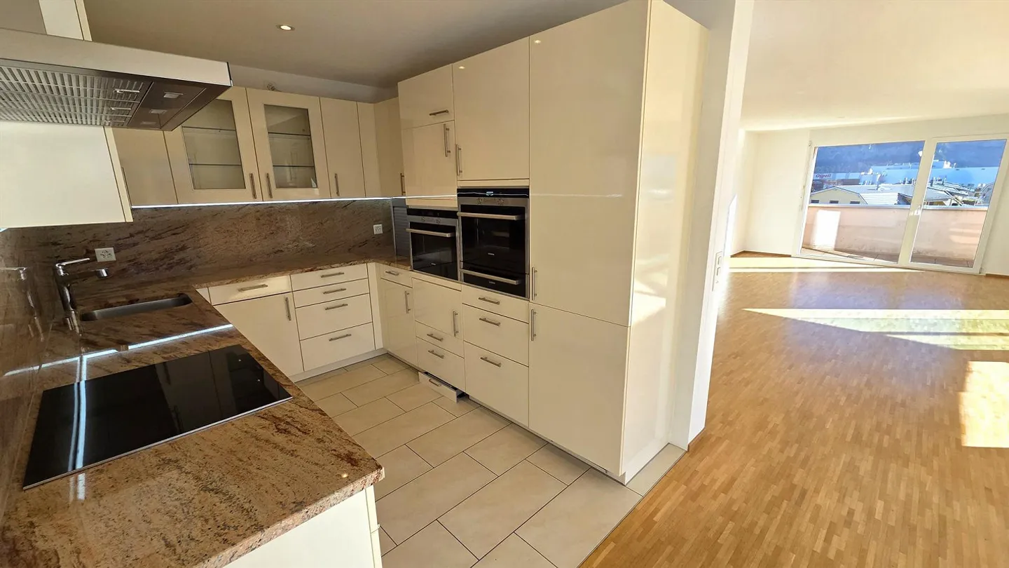 Here live only kings - 4½-room penthouse apartment with the best panoramic view in the best location - Photo 8 of 18