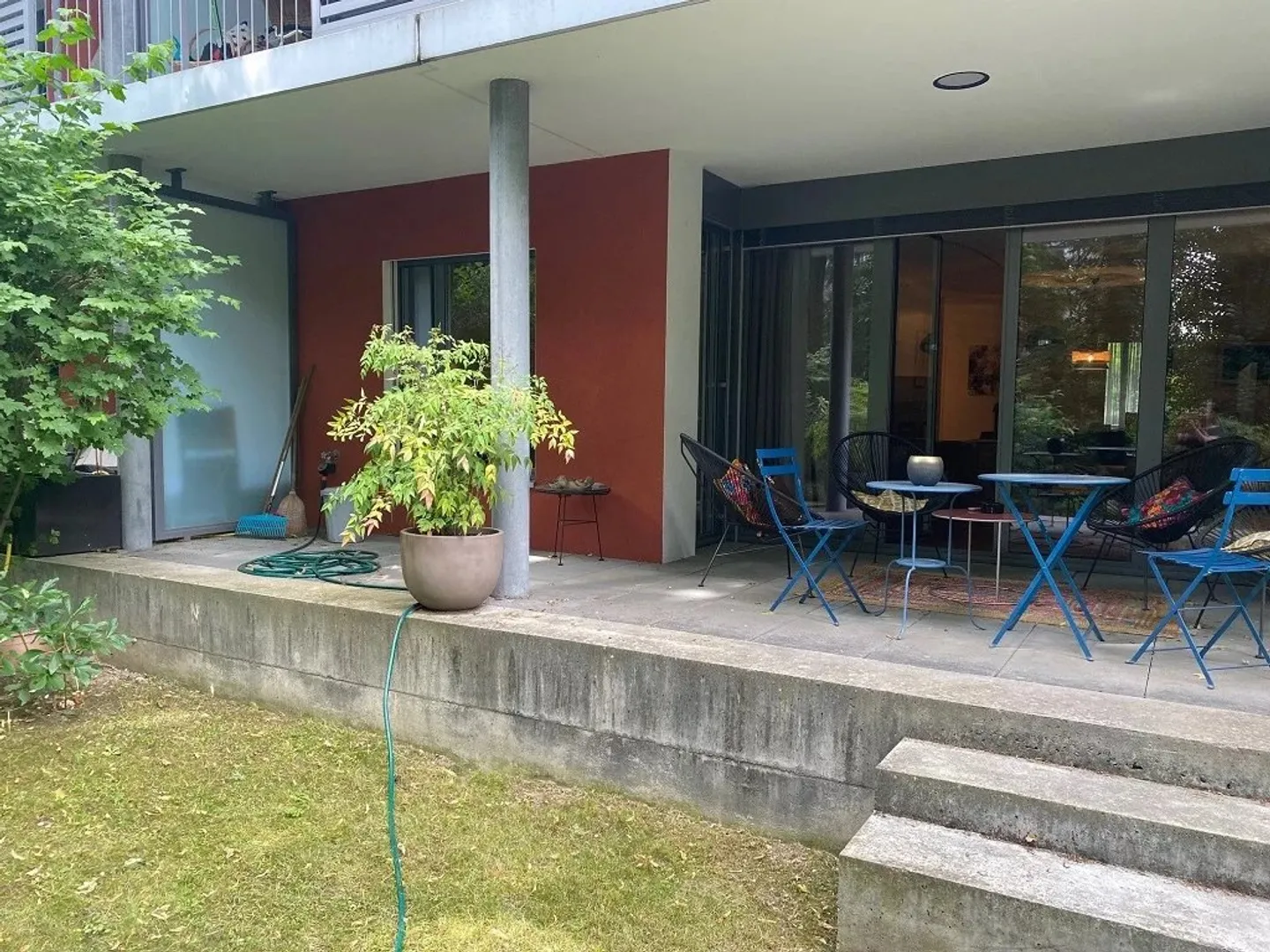 Appartement spacieux avec jardin - Photo 8 sur 11