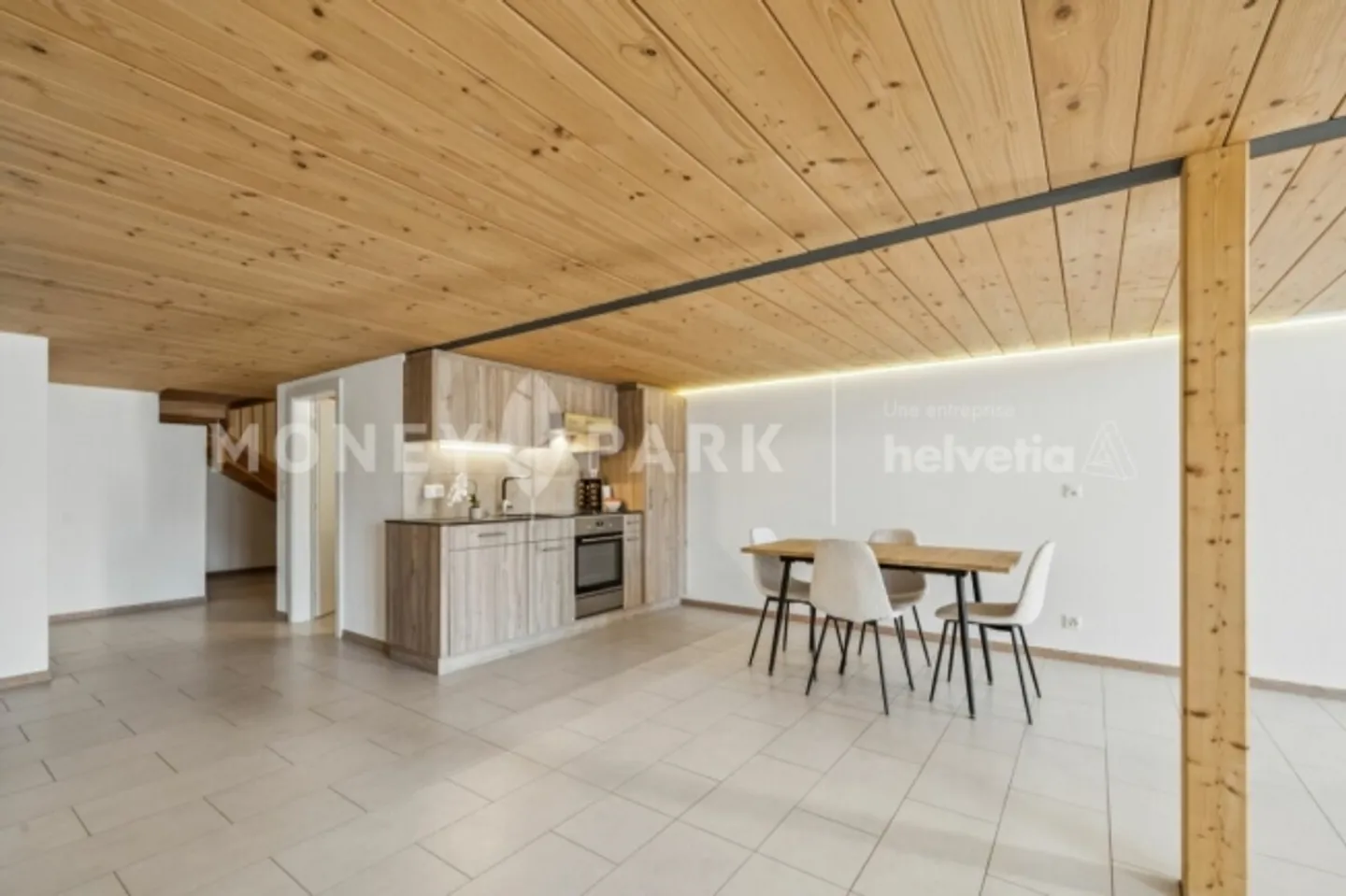 Loft en double étage avec terrasse rénovée - Photo 6 sur 13