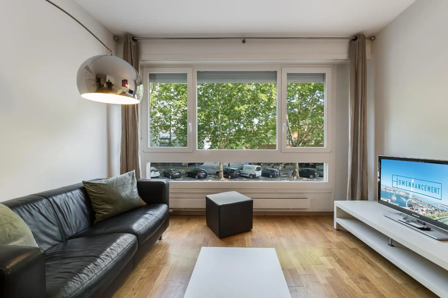 Bright & well-located studio in Charmilles, Geneva - Photo 2 of 5