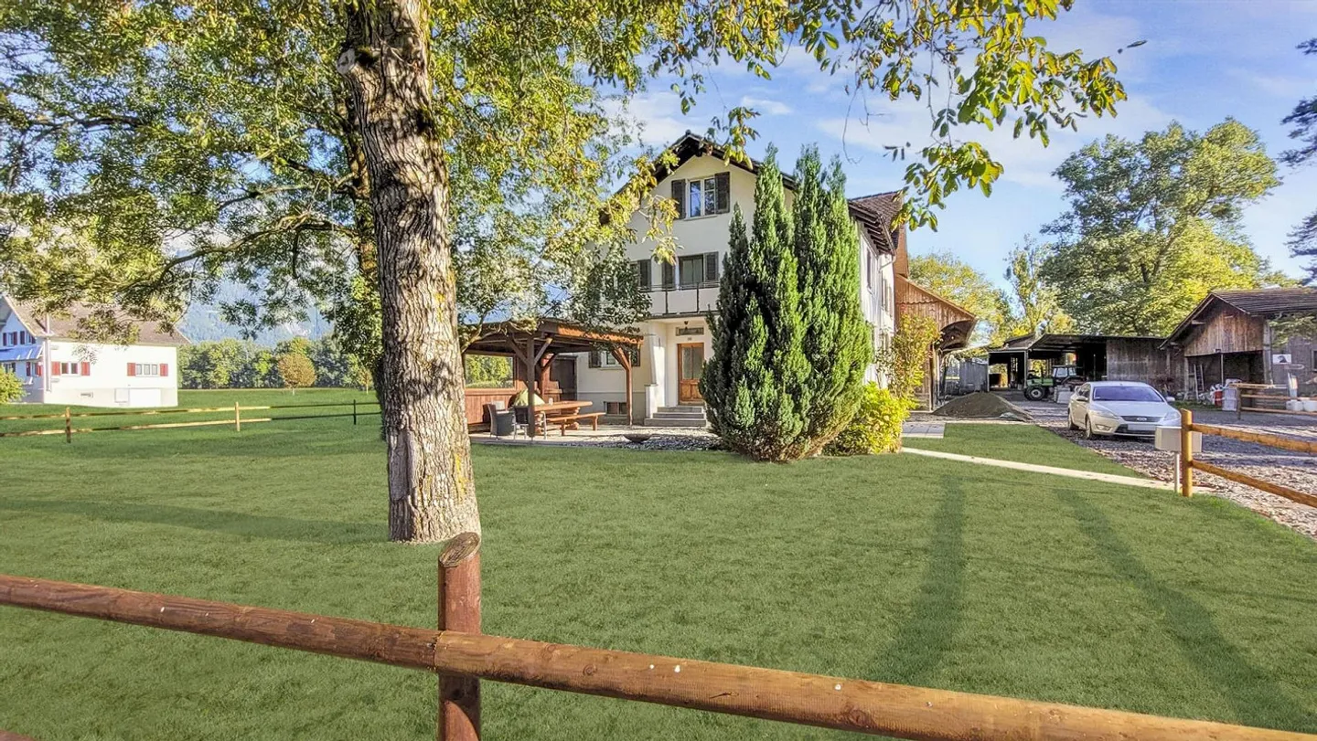 Maison de campagne spacieuse avec jusqu'à 300 m² de surface habitable et beaucoup d'espace extérieur - Photo 5 sur 6