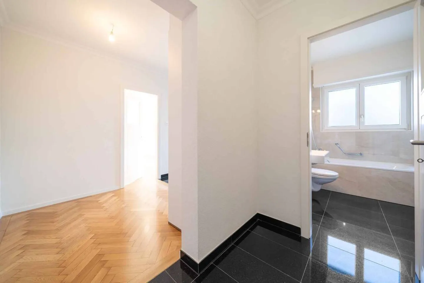 Attique d'exception de 1.5 pièce avec vue imprenable sur le lac - Photo 4 of 7