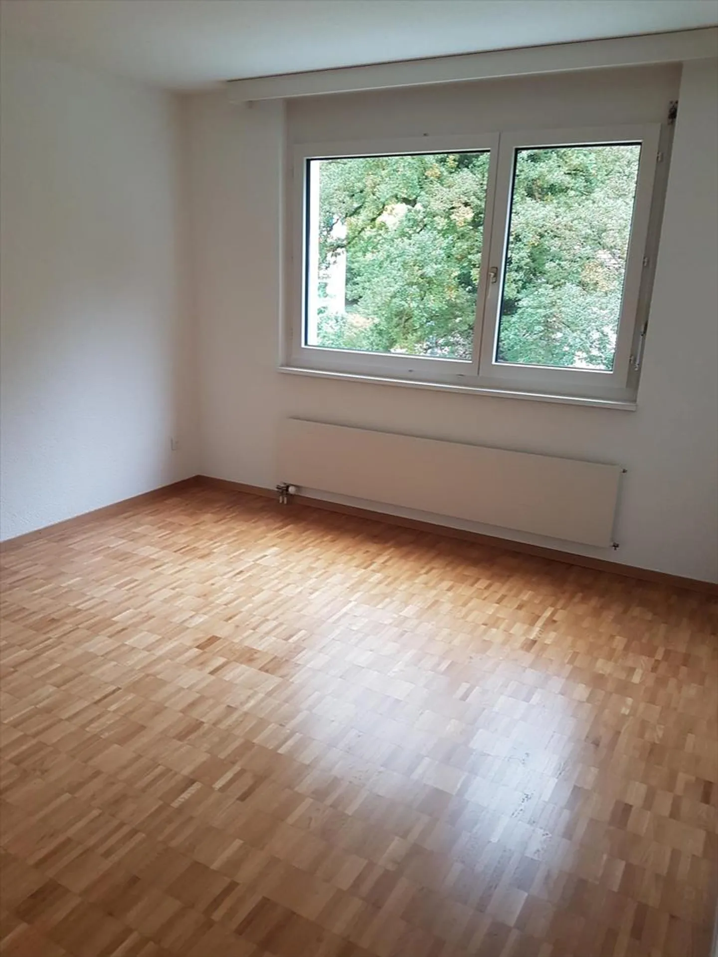 Light-Filled Apartment in Aarau Rohr - Photo 2 of 4